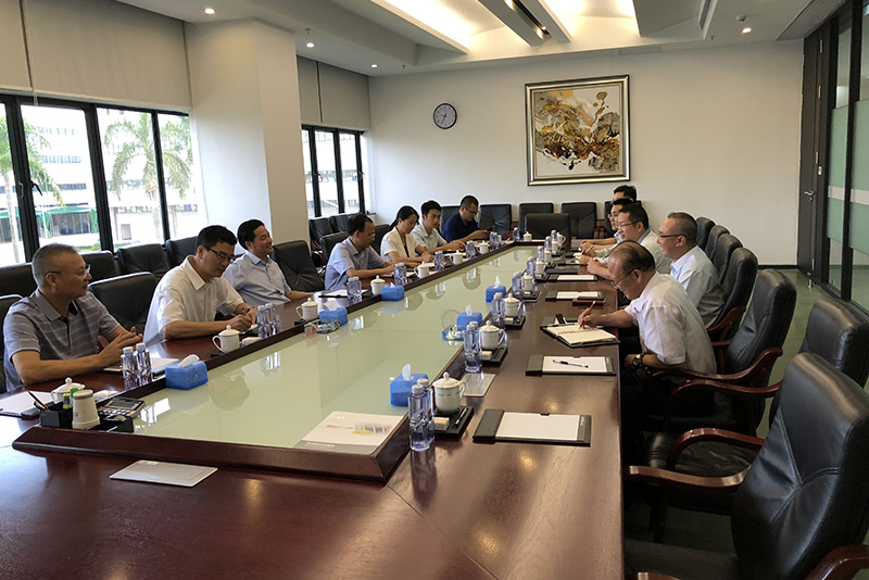 A delegation led by Yang Pengfei, Secretary of Zhongkai District Committee, visited KTC Huinan factory